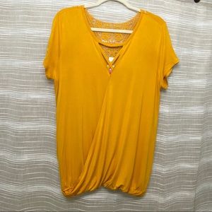 🍁SALE🍁EUC MUSTARD CROCHET BLOUSE